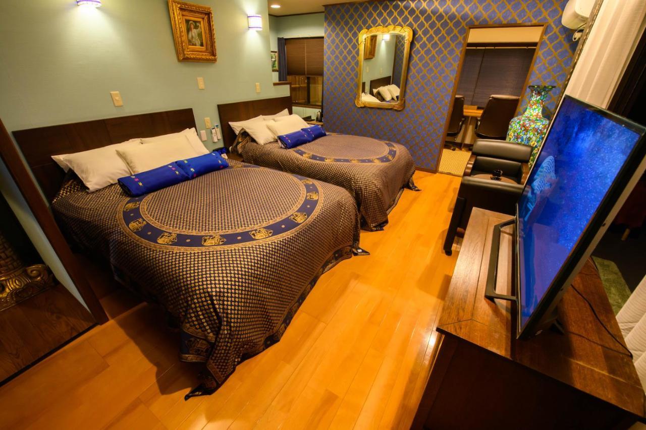 Strata Hotel Нара Екстер'єр фото